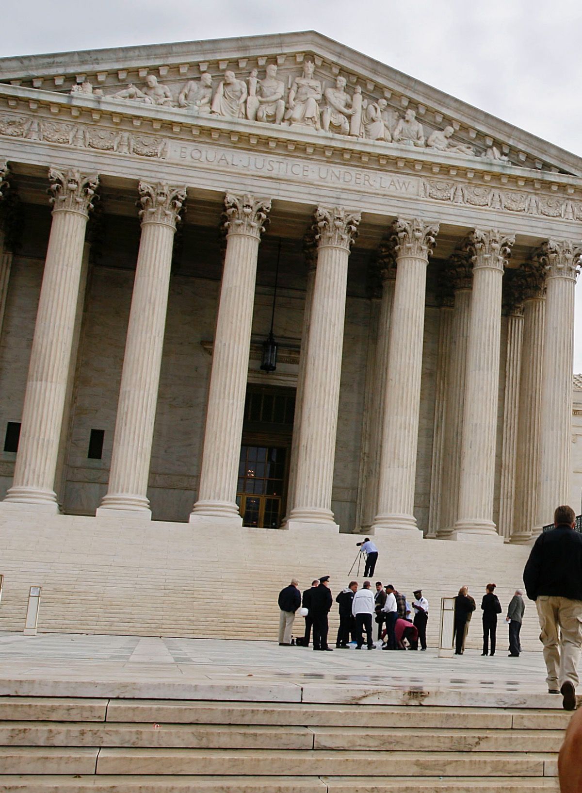 After legal setbacks, Trump administration races to Supreme Court