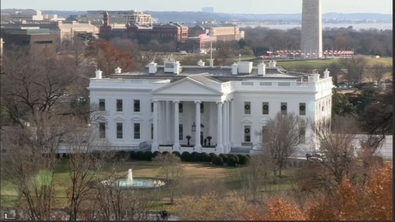 Trump threatens emergency powers for Mexico wall