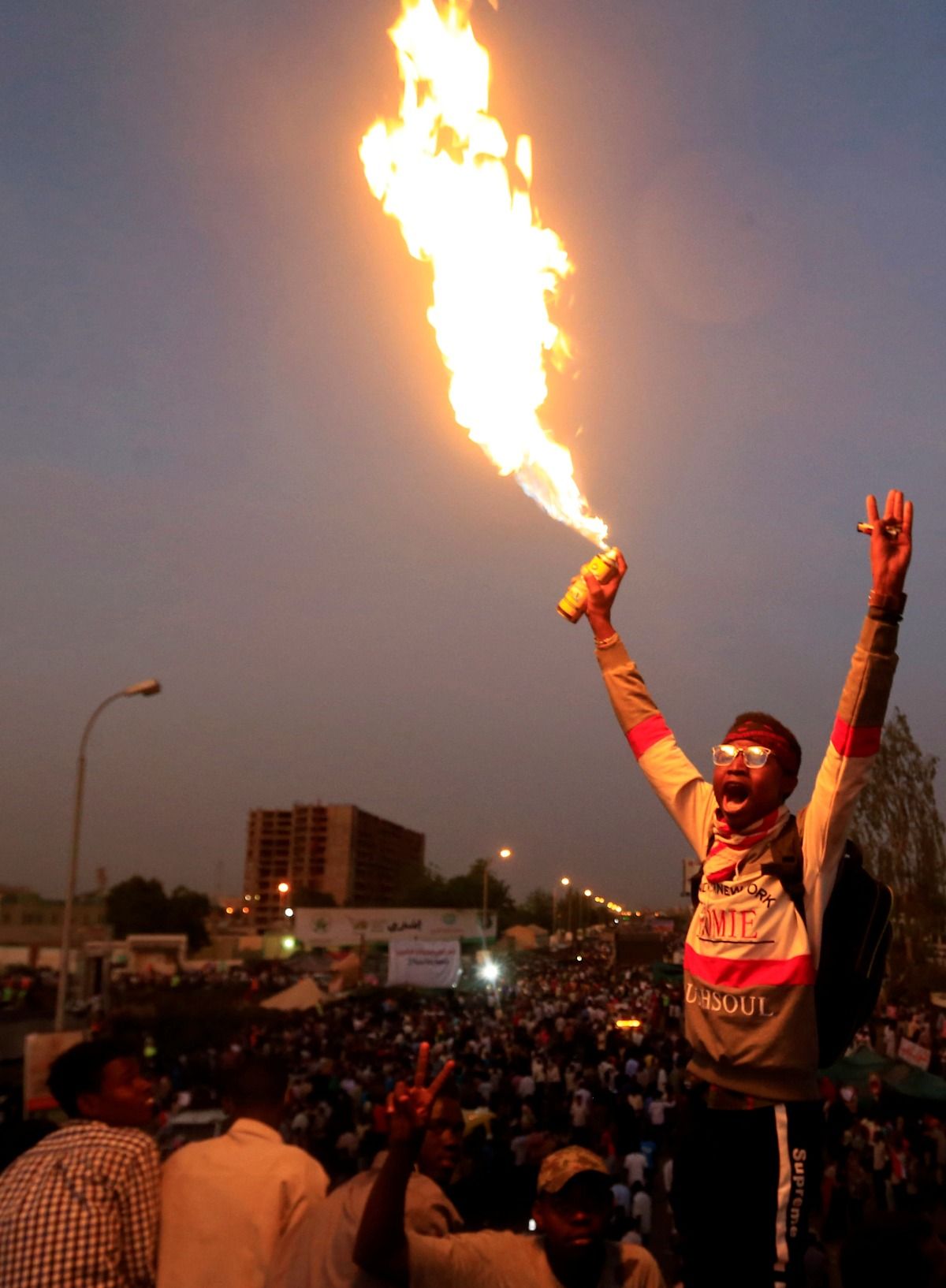 Arab Spring comes later in Sudan and Algeria | ロイター