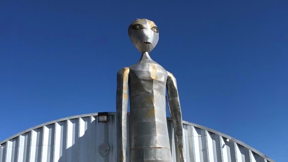 【一点物/F30号】Famous Alien-エリア51の実験台へ- 一点物/F30号】Famous Alien-エリア51の実験台へ- 一点物/F30号