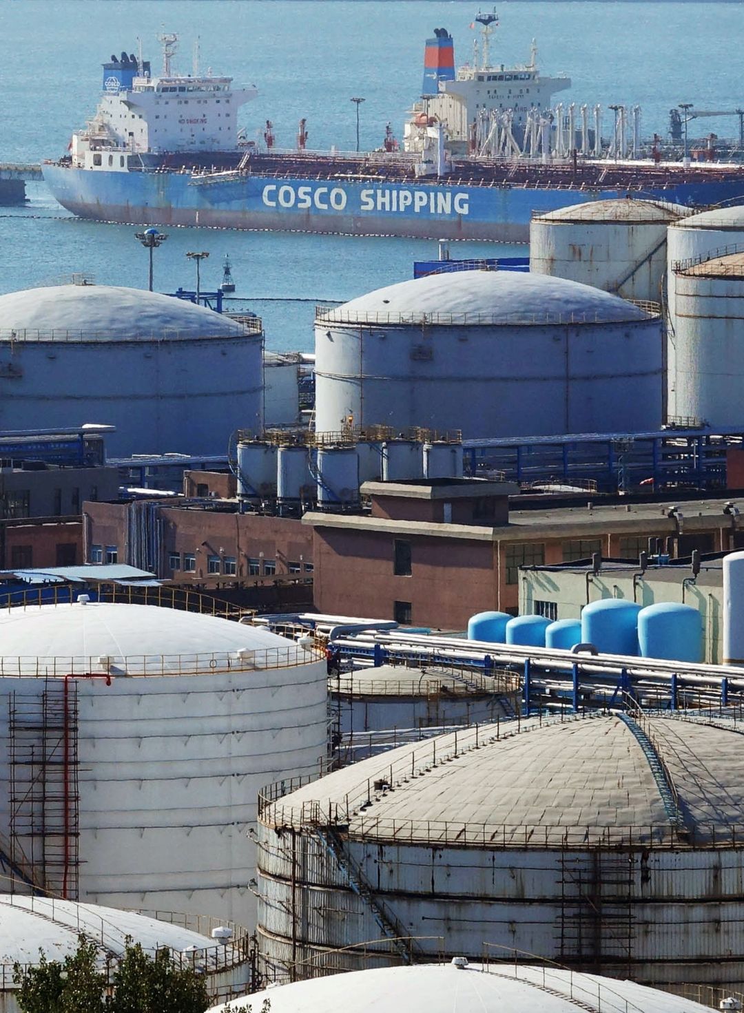 Oil prices jump after U.S. air strike kills top Iranian commander | Reuters