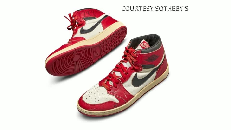 激レア 2005年製 NIKE 社内限定デザインノート ジョーダン開発者サイン 5ec39665e4b04f7ff7c25cf0-