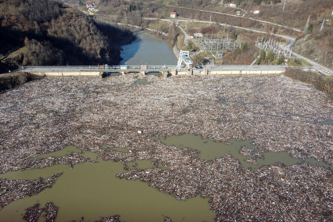 More trash than water: Serbia's Potpecko Lake | Reuters