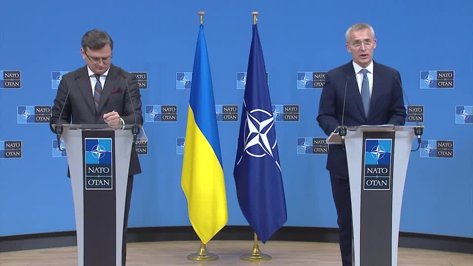 NATO warns Russia over Ukraine troop build-up | Reuters