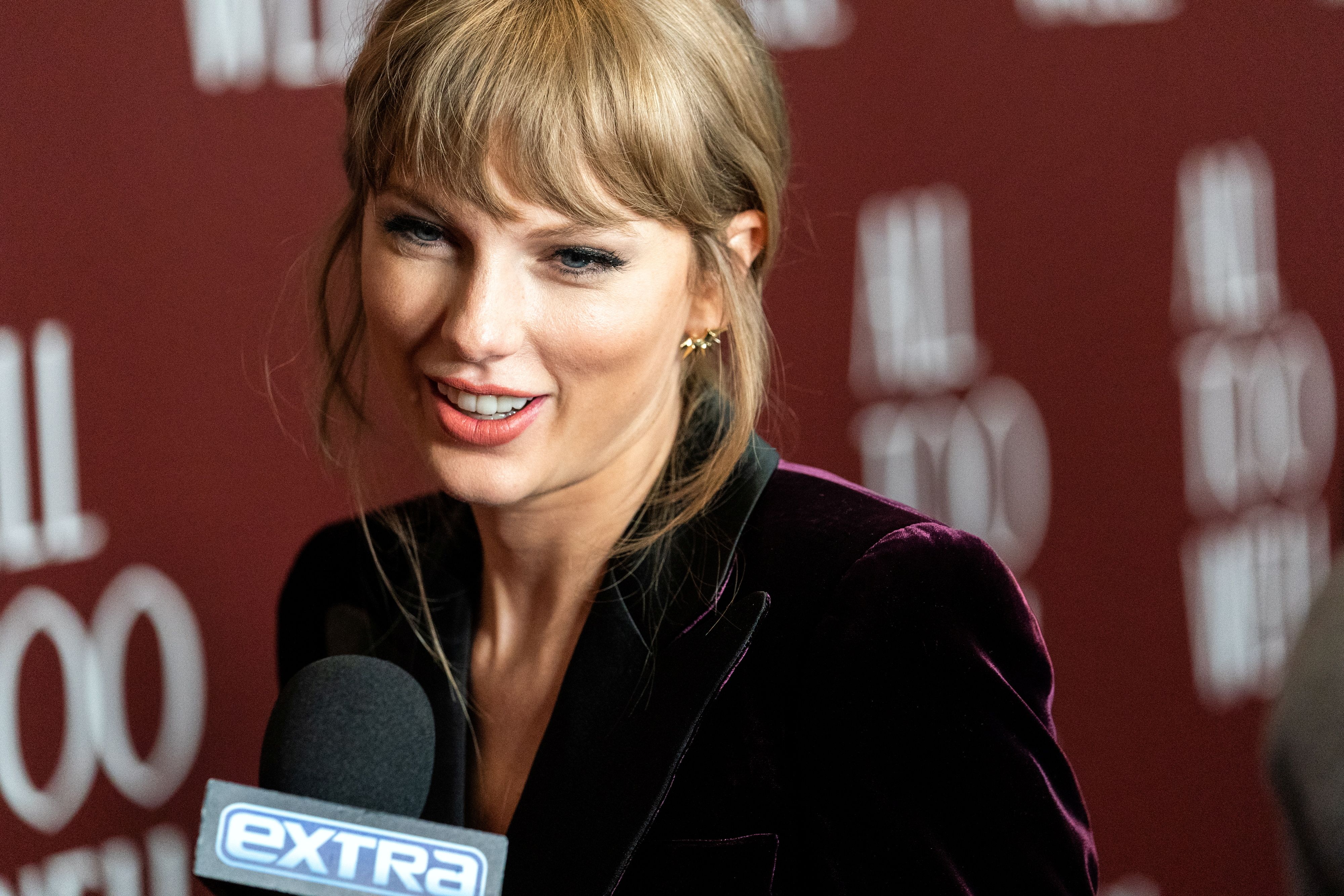 Swift's re-recorded songs seen as roadmap for other artists | Reuters