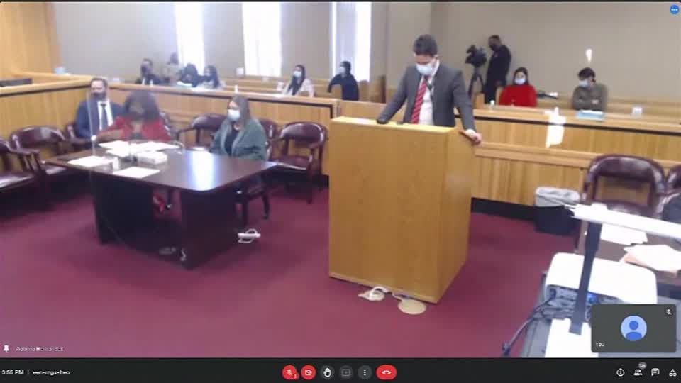 Teen mom who dumped baby appears in New Mexico court | Reuters