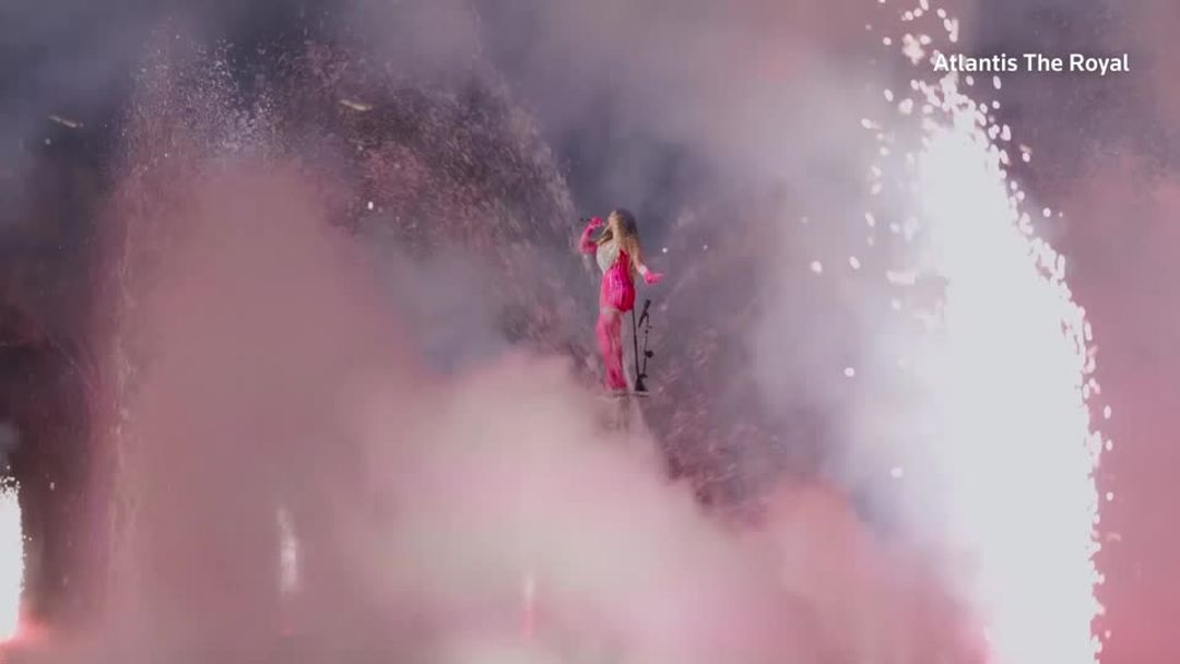Beyonce performs at opening of hotel in Dubai | Reuters