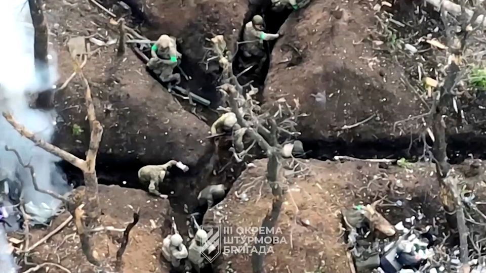 ウクライナ 民間 人 遺体 閲覧 注意