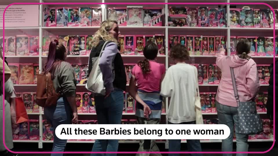Barbie' exhibition in New Zealand draws World Cup fans | ロイター