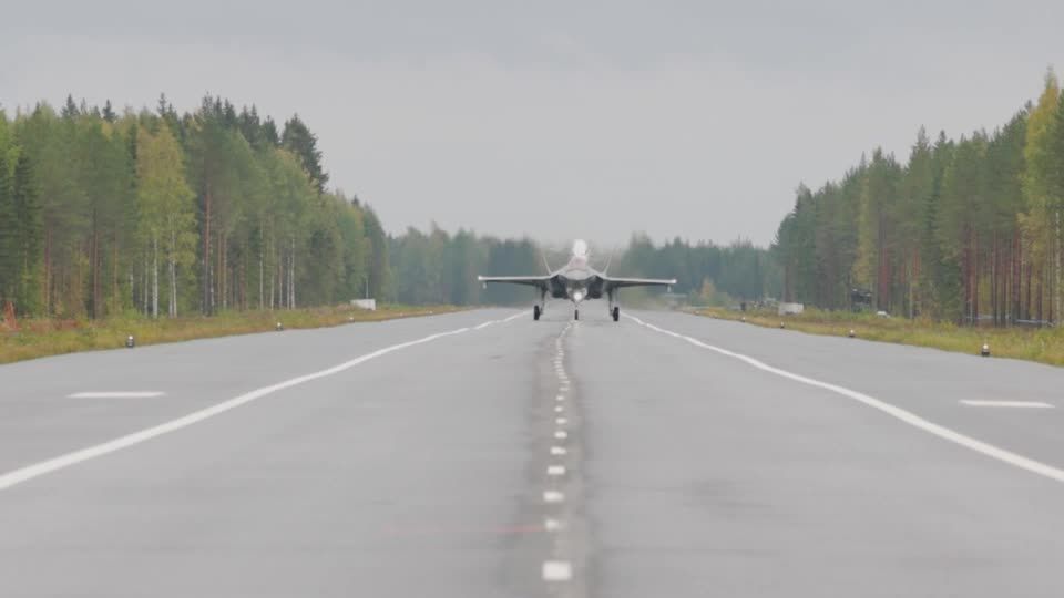 F-35A fighter jets land on highway in world first | Reuters