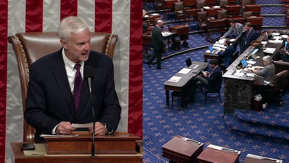 US Congress passes bipartisan bill to avoid shutdown