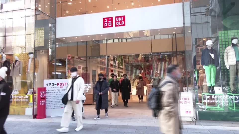 アメリカでTally Weijlから2万円で買いました。 ダウ平均株価、一時