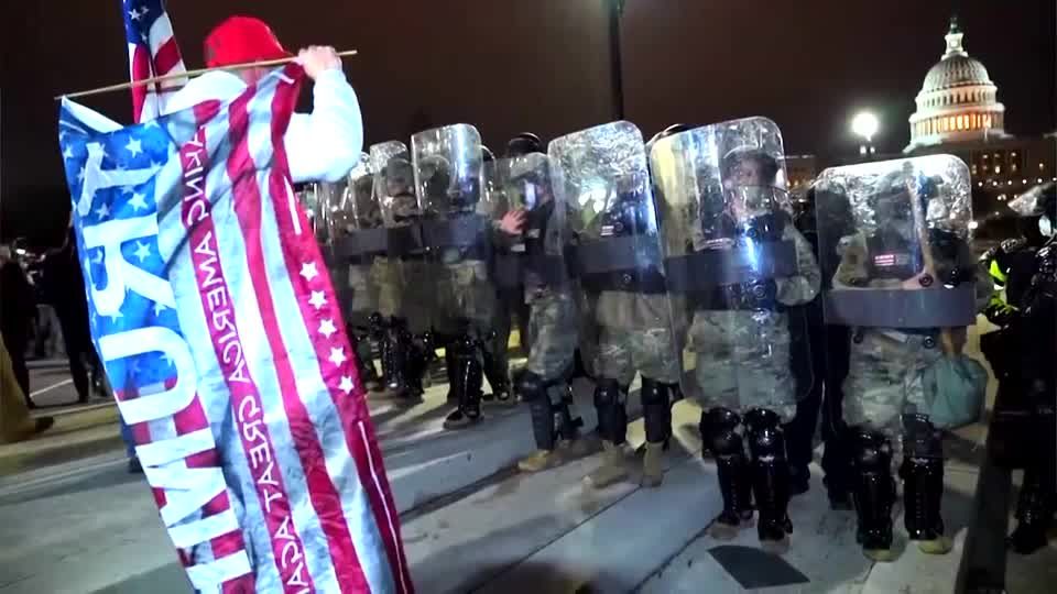 'Grab-bag' extremists drive surge in U.S political violence | Reuters