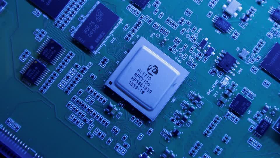 エヌビディア35個 Prices for Nvidia generative AI chips soar in Japan - Nikkei