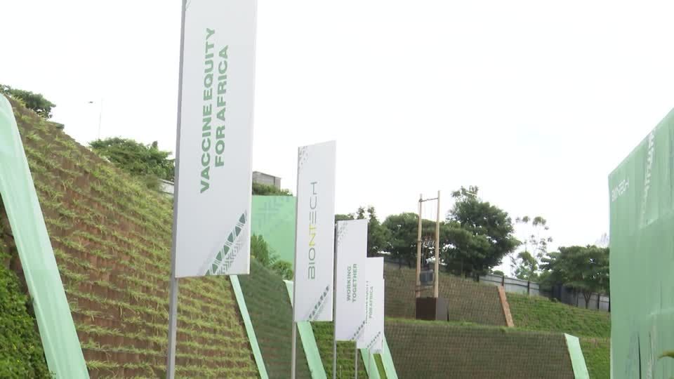 BioNTech to start mRNA vaccine output in Rwanda in 2025 | Reuters