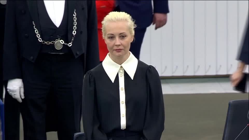 ナワリヌイ氏妻、夫の活動引き継ぐと欧州議会で宣言　葬儀は3月1日に（字幕・29日）