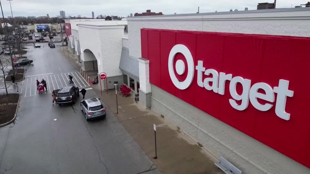 Target joins crowd of big US retailers seeking store expansion | Reuters