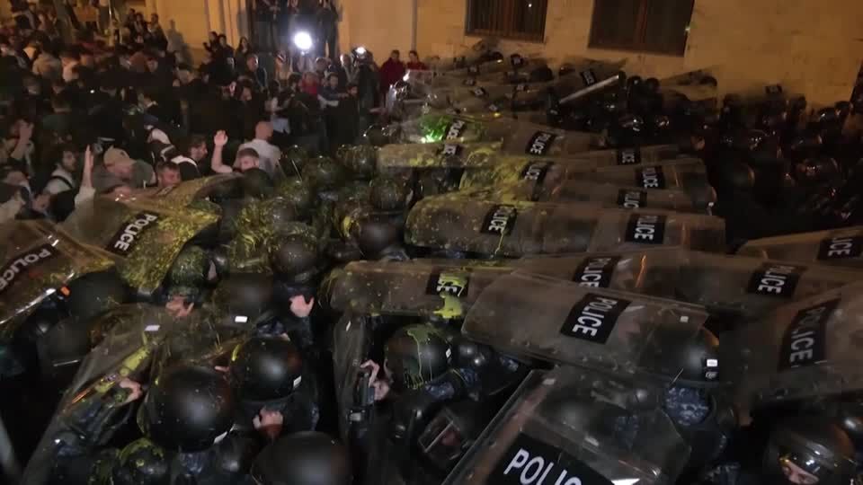 Georgian riot police clear 'foreign agent' bill protesters | Reuters