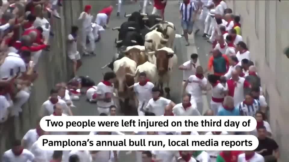 Two injured during third day of Pamplona's bull run | Reuters