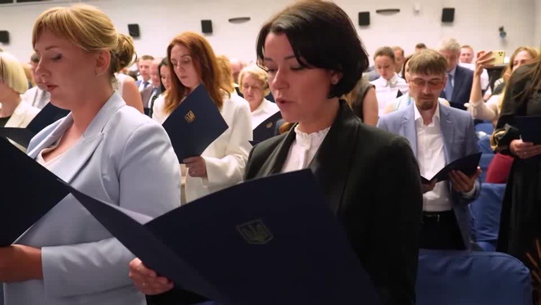 Ukraine's new judges aim to build rule of law | Reuters