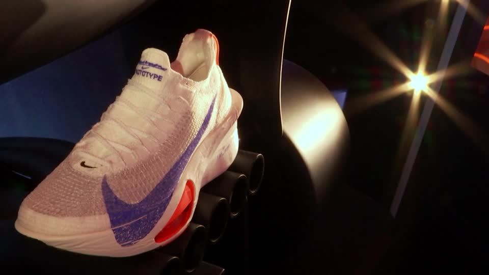 Nike withdraws annual forecast, signals weak holiday season Reuters