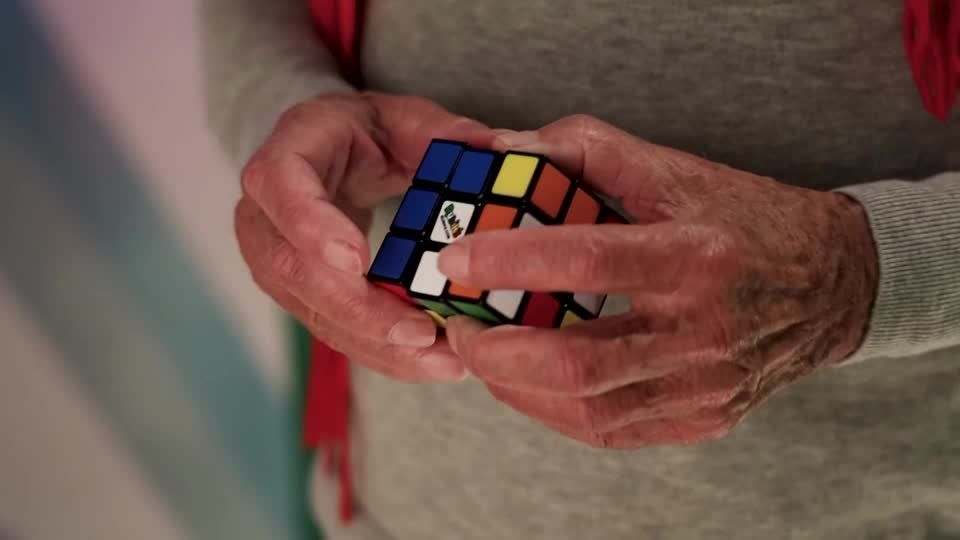 Rubik's Cube inventor celebrates puzzle's 50th anniversary | Reuters