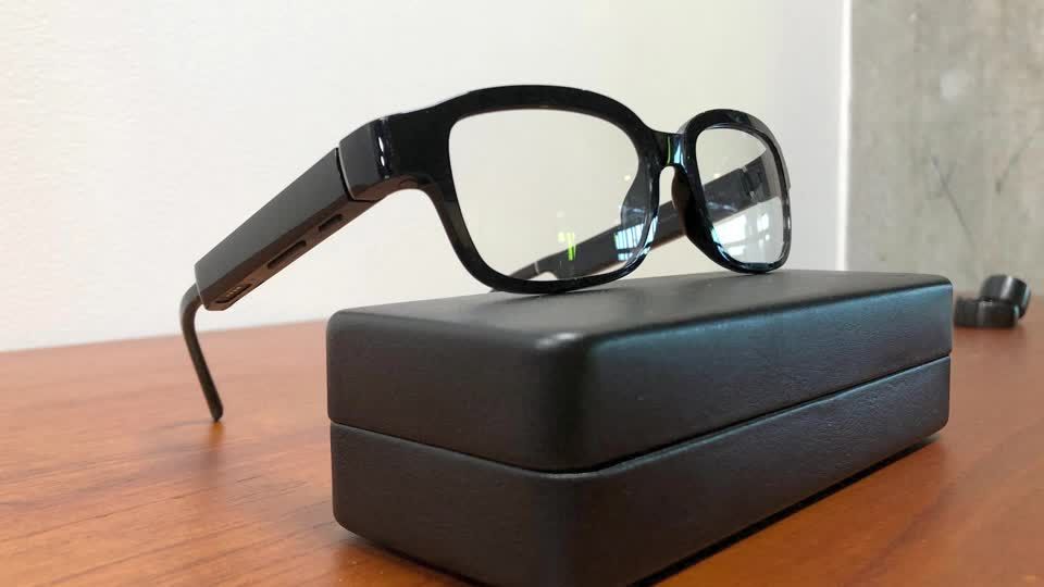 Amazon developing driver glasses for speedier deliveries | Reuters