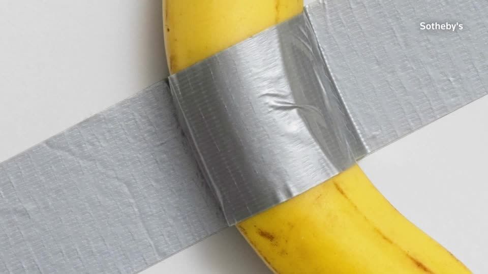 壁に貼ったバナナに9億円超、中国の仮想通貨起業家が落札 | ロイター