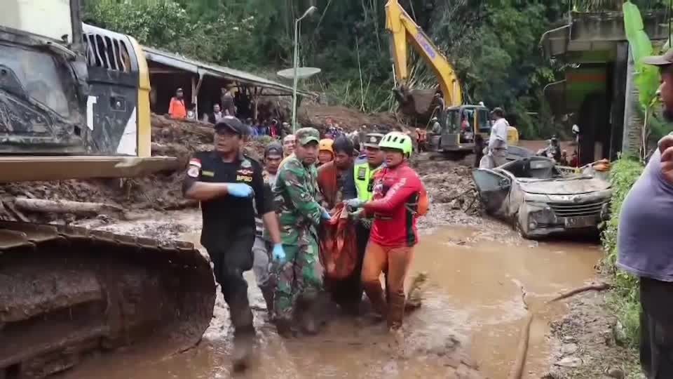 67468c3be4b0556ee1581eec-