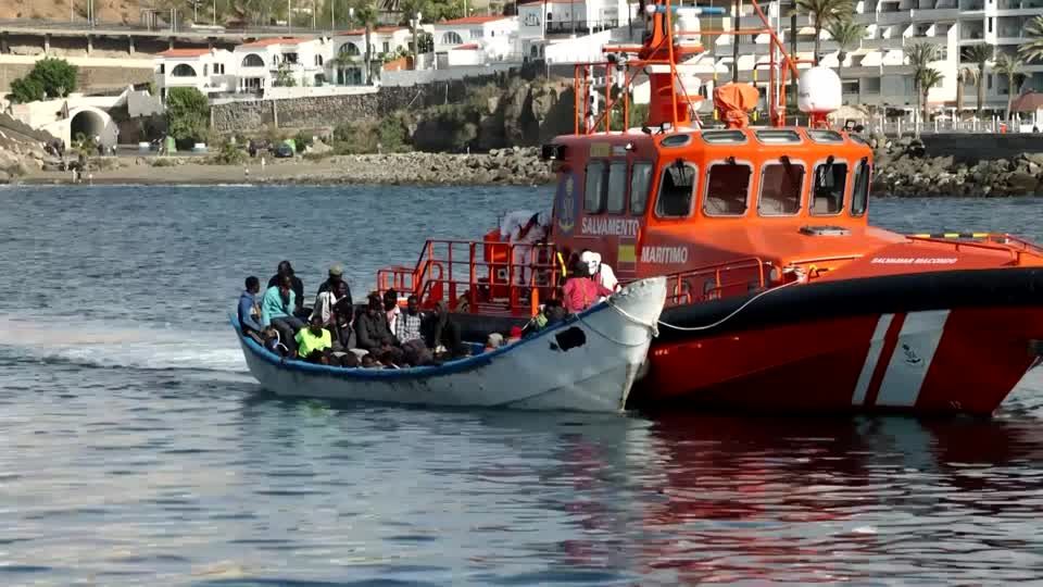 Spanish coast guard rescues migrants off Canary Islands | Reuters