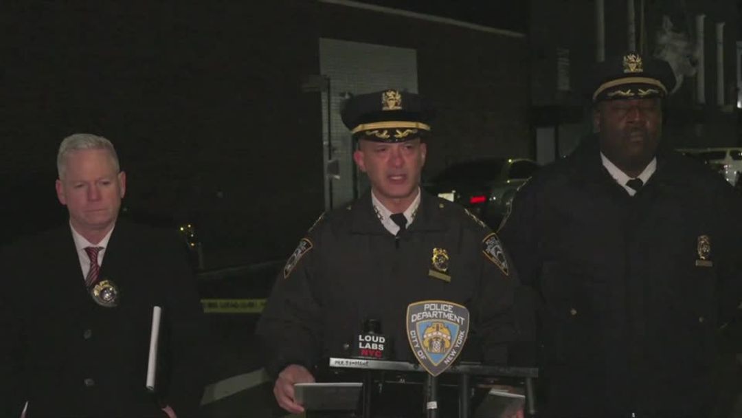 10 people injured in New York City shooting incident, NYPD says | Reuters