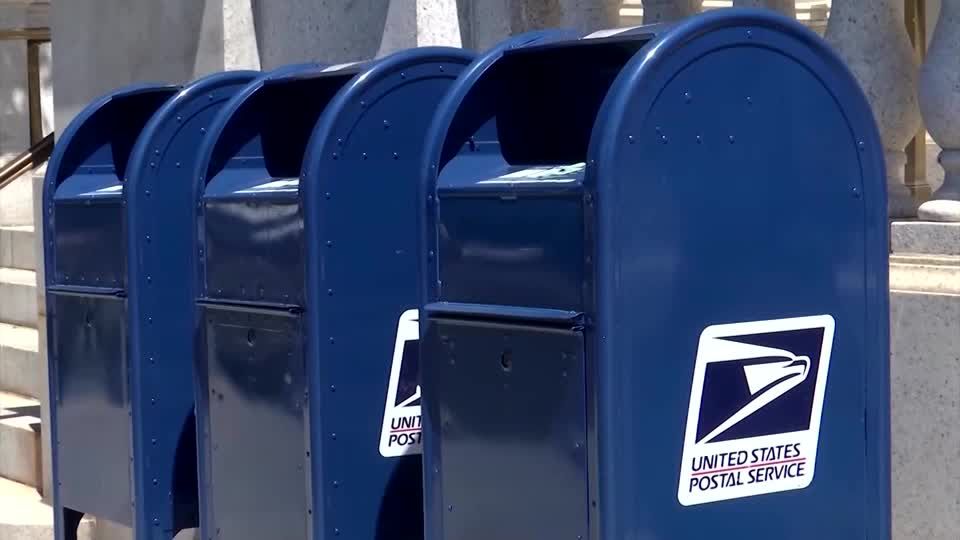 US Postal Service ends China parcel suspension, works to reduce disruption