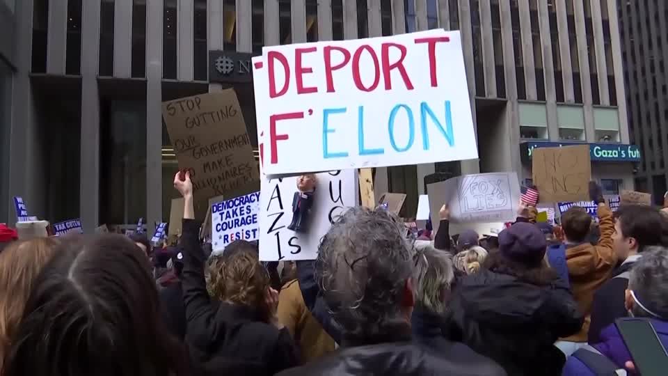 Hundreds protest in NY, DC ahead of Trump's Congress speech
