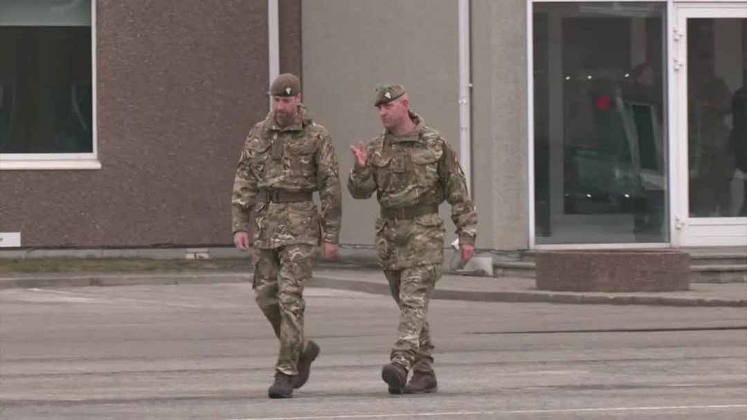 Prince William wears battle gear on visit to British troops in Estonia ...