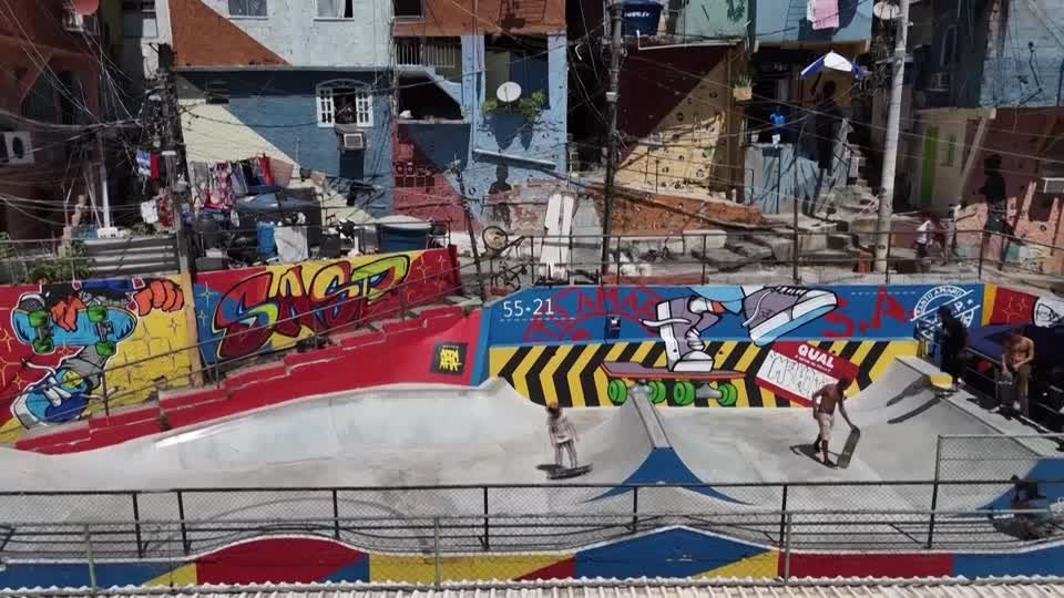 New Rio favela skate park offers kids free lessons