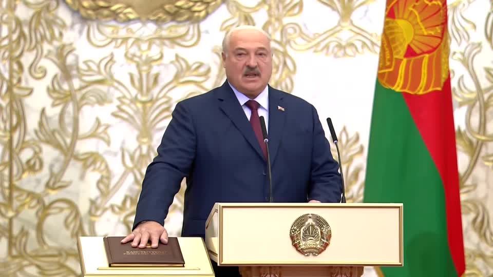 Lukashenko sworn in as Belarus president for a seventh term