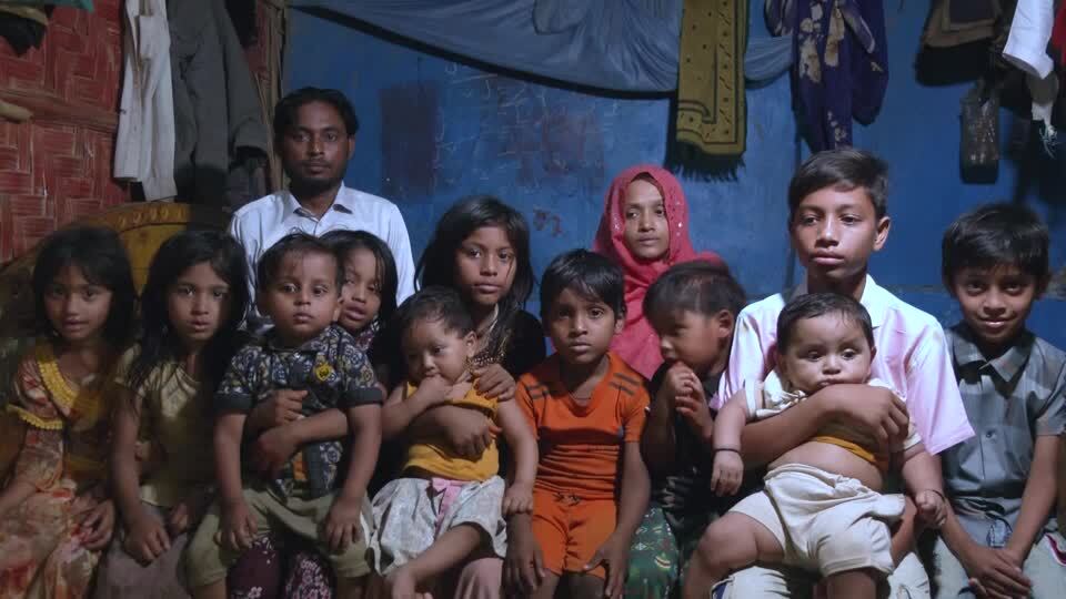 Young Rohingya mothers flee persecution | The Wider Image