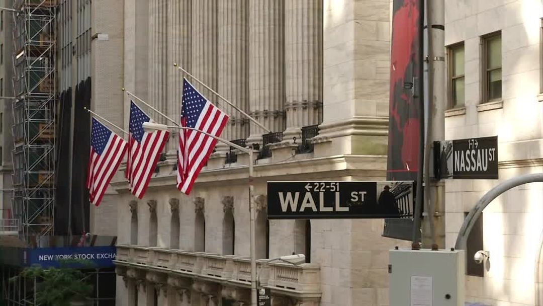 Wall Street ends with heavy losses on fears Trump tariffs will trigger ...