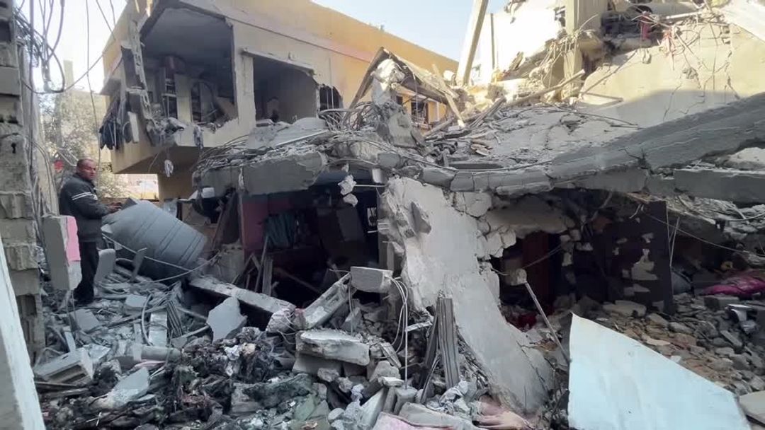 Israeli strikes hit dozens of targets in Gaza as ceasefire efforts ...