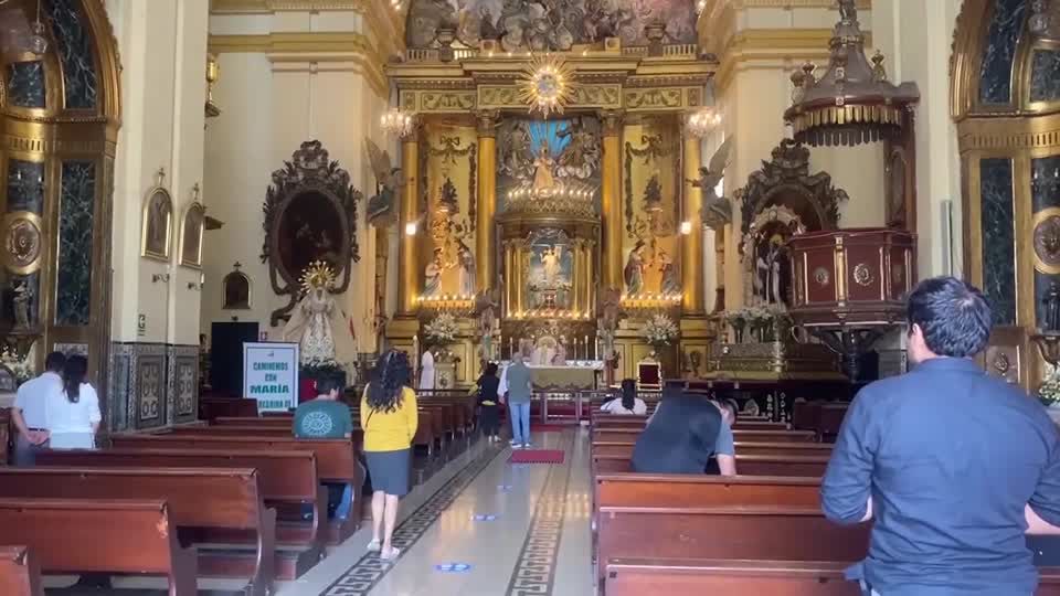 'For us the pope is Peruvian': Catholics in Peru welcome Pope Leo XIV ...