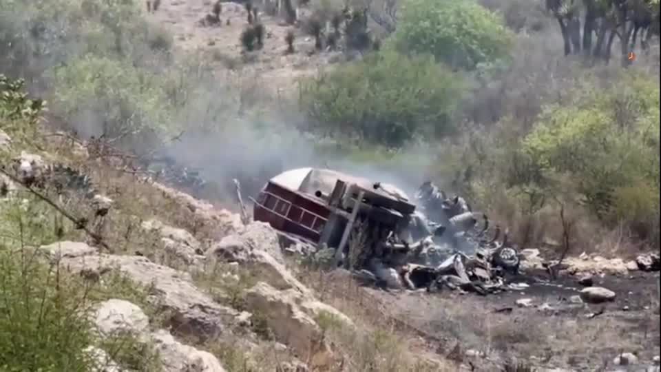映画 CONGO-NET TRAP VEHICLE 入手困難レア!! Multi-vehicle crash on Mexico highway kills over 20 people | ロイター