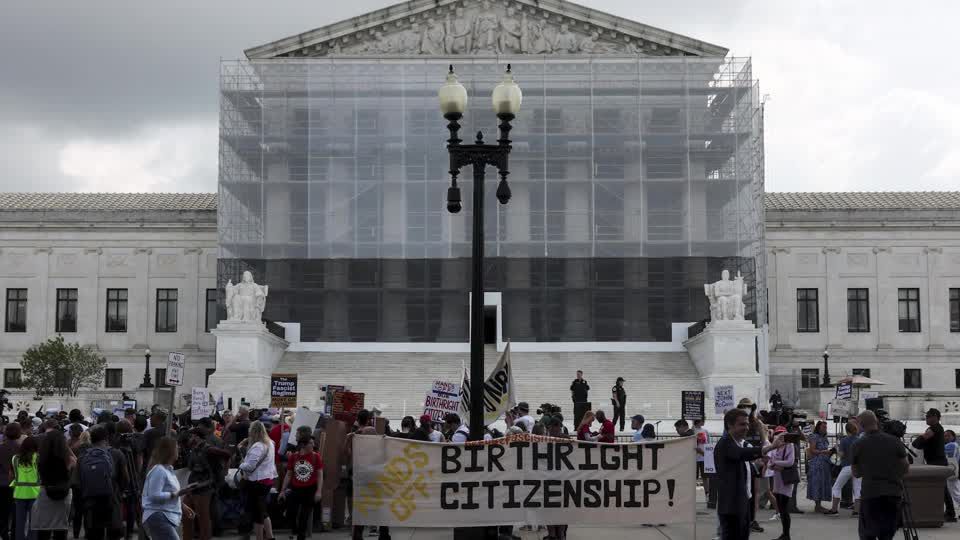 Supreme Court divided on Trump's bid to restrict birthright citizenship ...