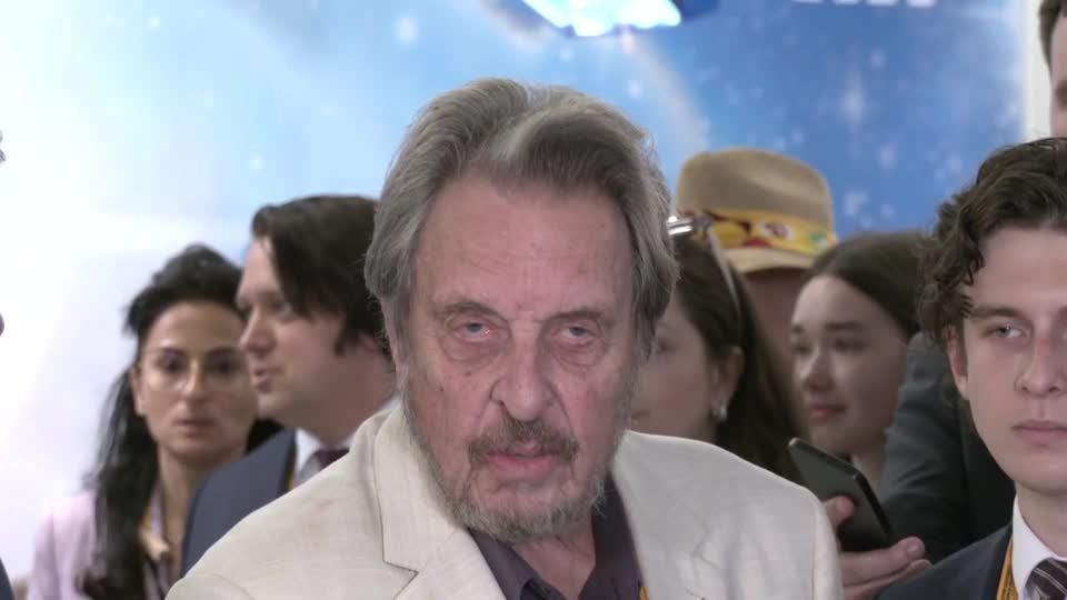 イーロン・マスク氏父親、息子は「信念に基づき行動」 トランプ氏との確執には誇張も（字幕・9日） | ロイター