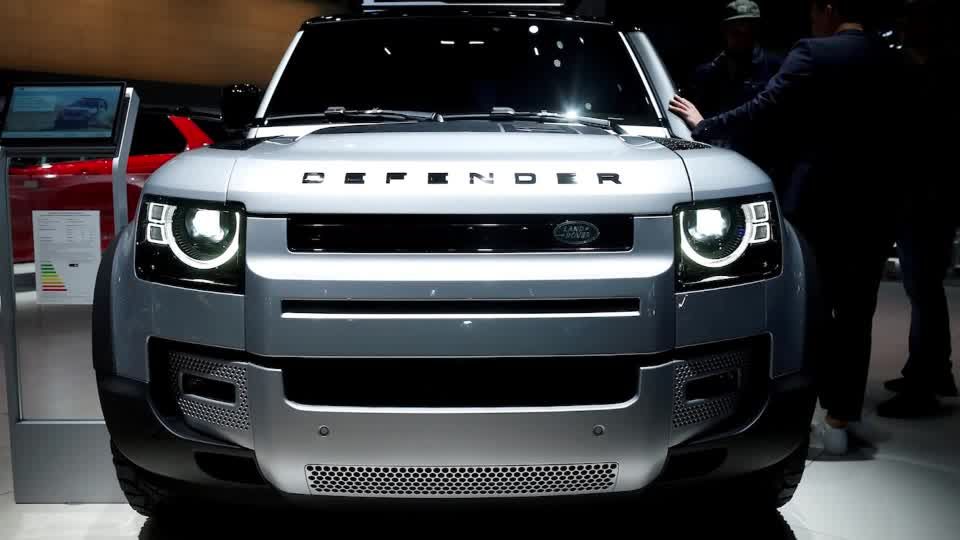 Carmaker JLR cuts outlook as Trump tariffs bite