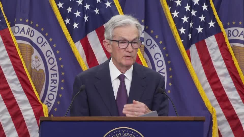 Fed keeps rates on hold, much to Trump's disgust | Reuters