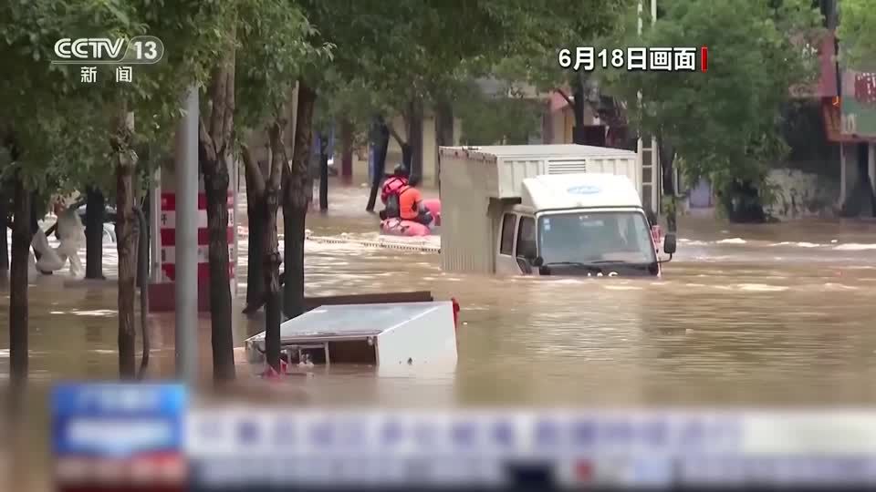 Evacuations as heavy rain in southern China brings flooding