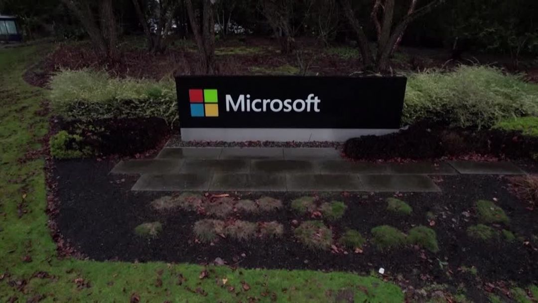 Microsoft server hack hit about 100 organizations, researchers say ...