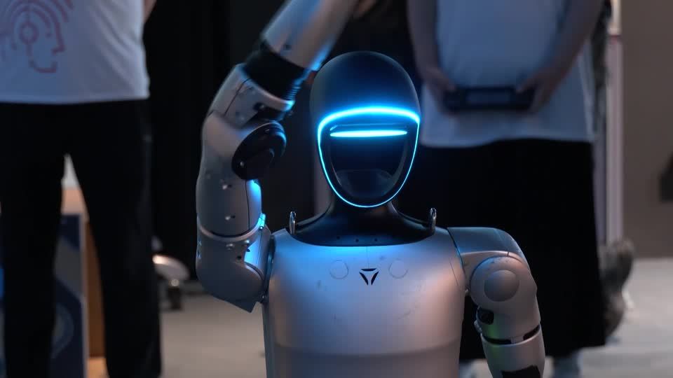 Beijing store stocks humanoid robots from over 40 Chinese brands | Reuters