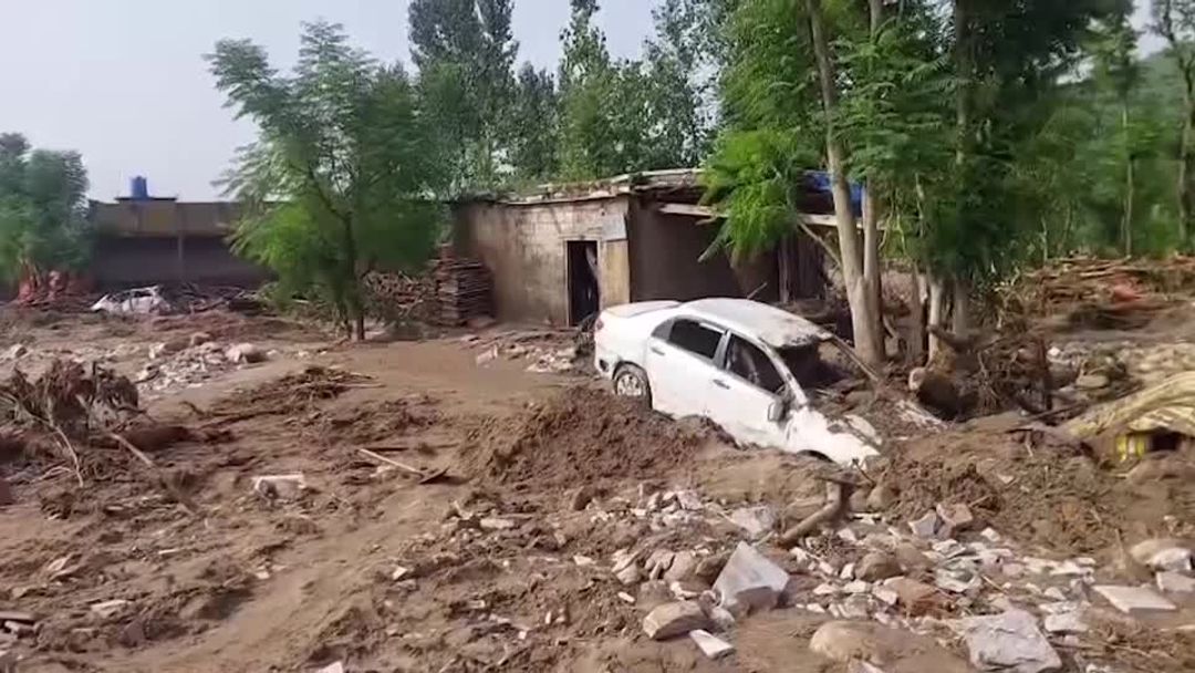 More than 300 people dead in Pakistan after heavy rains, floods | Reuters