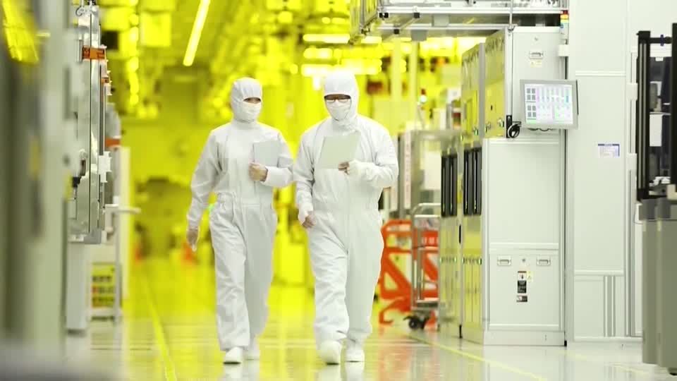 Shares in Samsung, SK Hynix drop after US makes it harder to - Main Image